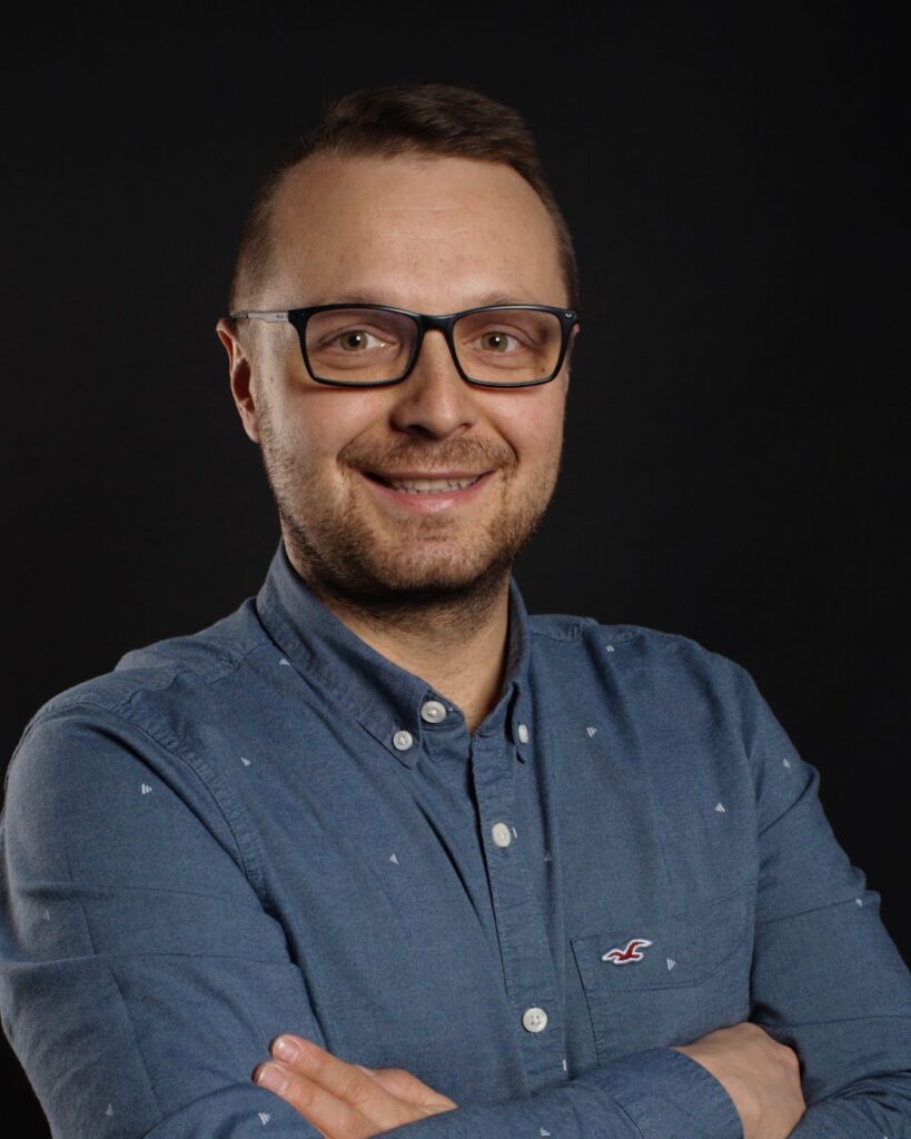 Przemysław Stanisz Przemysław Stanisz Partner IT Meprotect. Jedyna firma gwarantująca pełną zgodność z NIS2 na automacie